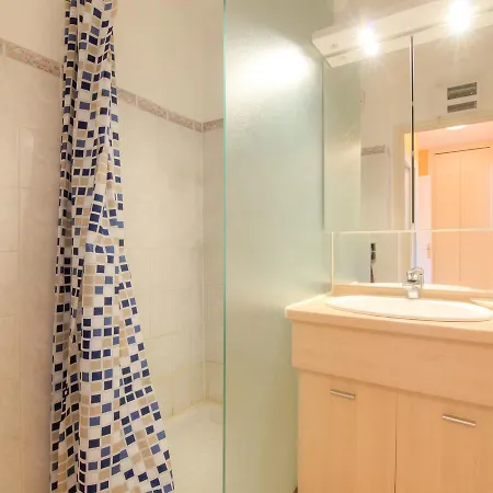 Les Terres Marines By Interhome Apartament Sainte-Maxime