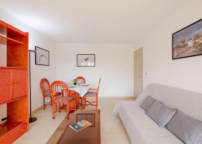 Les Terres Marines-2 By Interhome Appartement